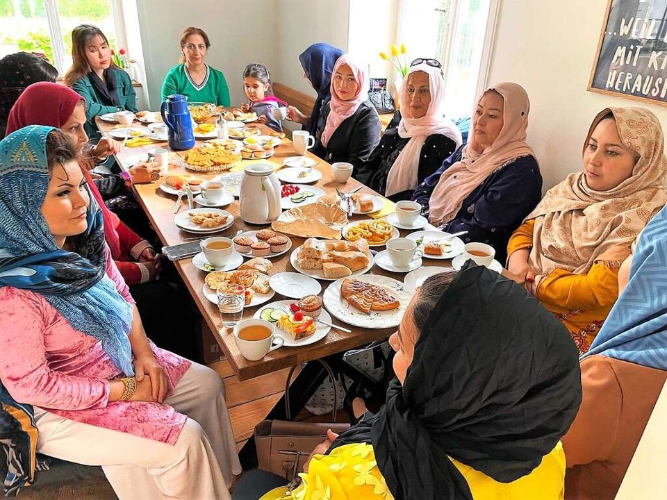 Afghanische Frauen feierten am Mittwoc...rracher Begegnungscafé das Zuckerfest.  | Foto: Barbara Ruda