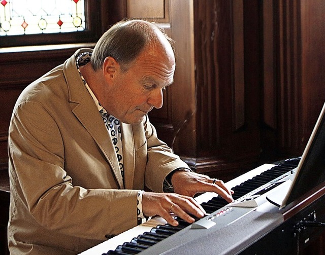 Auch am Piano setzte Jens Rosteck Akzente.  | Foto: Heidi Fel