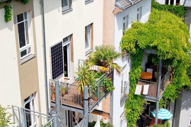 Mini-Photovoltaikanlage auf einem Balkon  | Foto: indielux