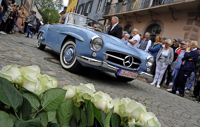 Ob Mercedes 190 SL  aus den 60ern oder...freuten sich an automobilen Raritten.  | Foto: Hans-Peter Mller