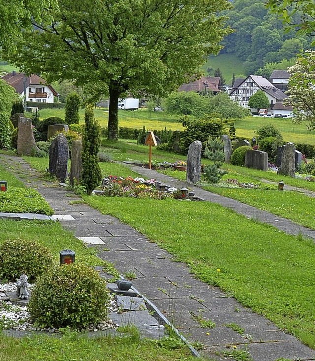 Unterhalb der Einsegnunghalle &#8211; ...rtnergepflegte Urnengrber entstehen.  | Foto: Christian Ringwald