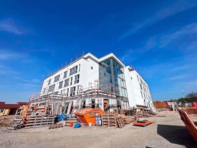 Das Haupthaus des neuen Fourside-Hotel...e in Ringsheim ist schon fast fertig.  | Foto: Centro Hotel Group