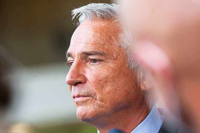 Thomas Strobl, Landes-Innenminister, steht unter Druck.  | Foto: Marijan Murat (dpa)