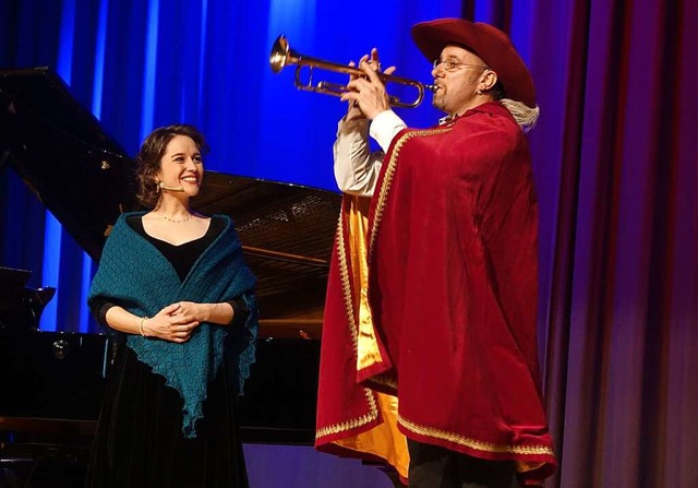 Zum Happy End der Oper &#8222;Der Trom...usson)  wieder voller Glck zusammen.   | Foto: Roswitha Frey