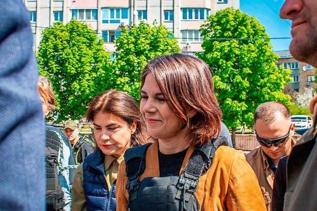 Baerbock: Botschaft in Kiew öffnet in Minimalbesetzung wieder