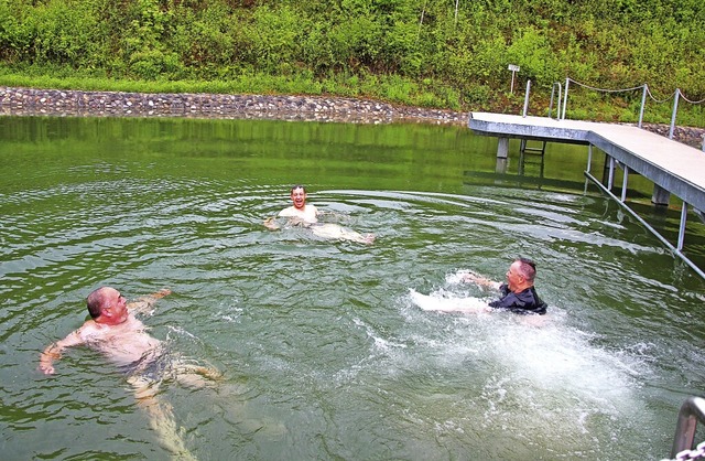 Das neue Kapitel in der Geschichte des...) und Ralf Schnle miteinander baden.   | Foto:  