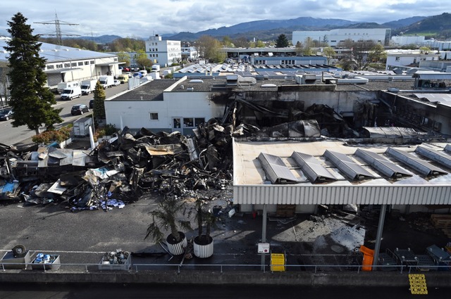 Der Firmenkomplex nach dem Brand.  | Foto: Thomas Kunz