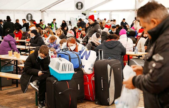 Ukrainische Flchtlinge nach ihrer Ank...Untersttzung durch private Vermieter.  | Foto: Carsten Koall (dpa)