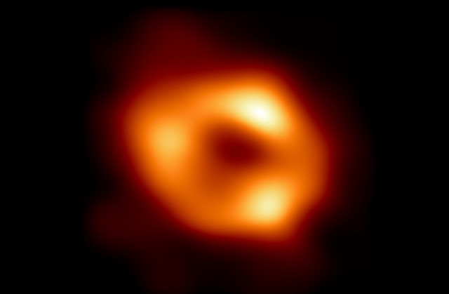 Sagittarius A* heit das  Schwarze Loch im Zentrum der Milchstrae.  | Foto: - (dpa)