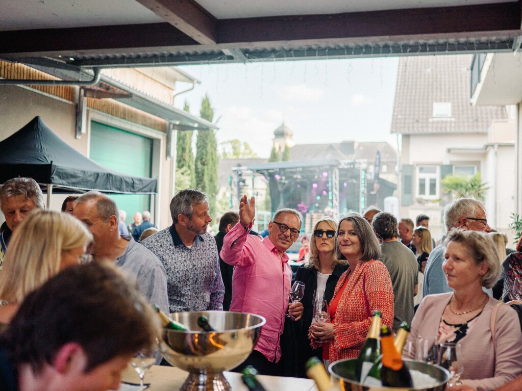 ber 750 begeisterte Weinfreunde feierten mit der BZ auf dem Weingut Zotz in Heitersheim die Vielfalt der Markgrfler Weine.