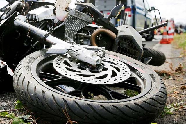 Motorradfahrer stirbt bei Frontalunfall mit einem Traktor im Kleinen Wiesental