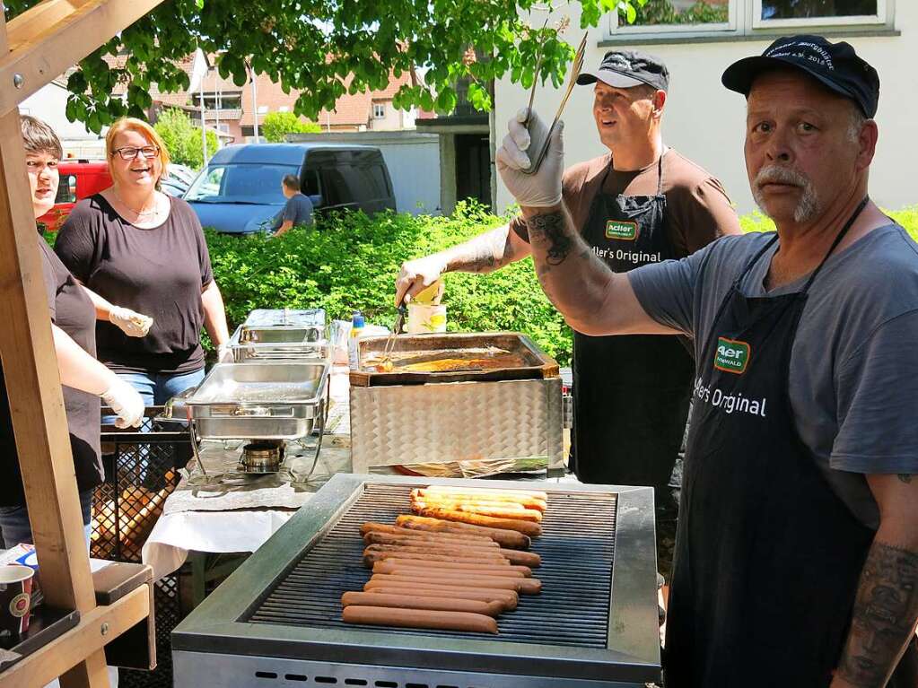 Ein vielfltiges Angebot auf dem Hobby- und Kreativmarkt lockte unzhlige Besucher in die Bonndorfer Innenstadt.