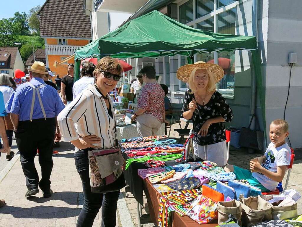 Ein vielfltiges Angebot auf dem Hobby- und Kreativmarkt lockte unzhlige Besucher in die Bonndorfer Innenstadt.