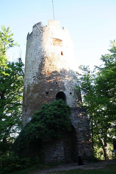 Der Turm der Zähringer Burg mit Aussichtsplattform  | Foto: Gabriele Fässler