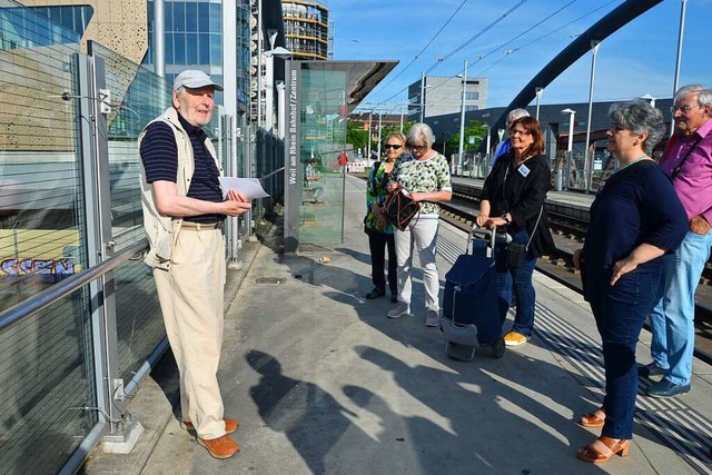 Heinz Obrecht (links) gehrt mit zu de...atte viele Wissenswertes zu berichten.  | Foto: Yvonne Siemann