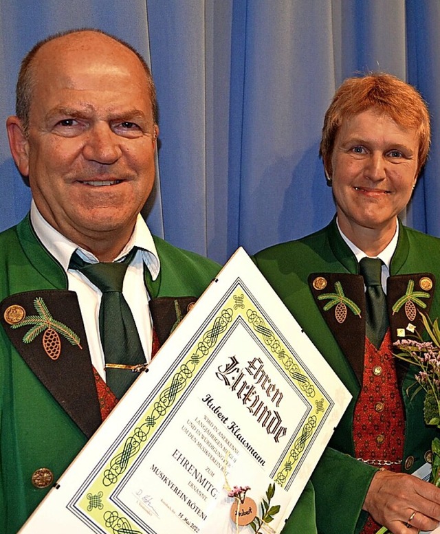 Hubert Klausmann und Silvia Disch sind Ehrenmitglieder.  | Foto: Liane Schilling