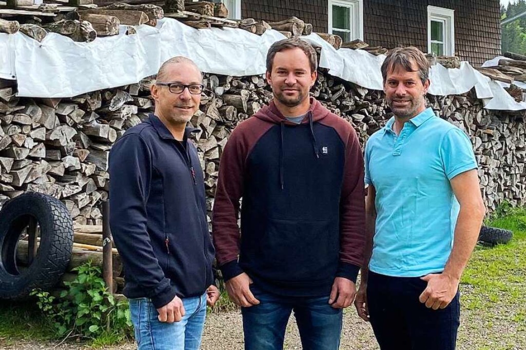 Die Käufer der Menzenschwander Hütte a...er Andreas, Lukas und Matthias Jünger.  | Foto: Fabian Sickenberger