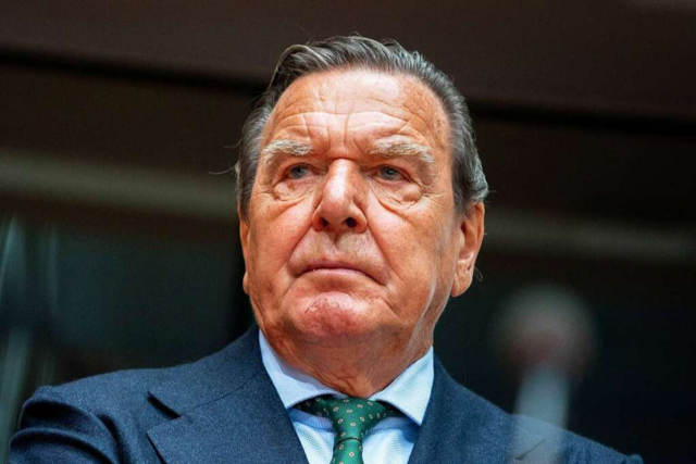 Gerhard Schröder verliert einen Teil seiner Altkanzler-Privilegien