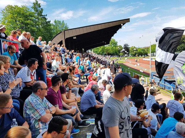 Schnes Wetter und ein volles Lahrer D...adion werden zum Pokalfinale erwartet.  | Foto: Wolfram Khli