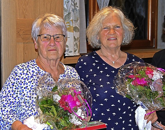 Wurden geehrt (von links):  Gerda Scheuble und Roswitha Geiger.   | Foto: Elfi Nosbsch