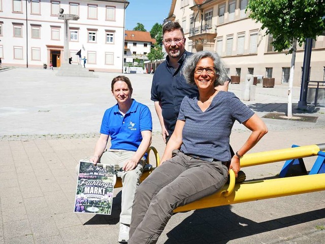 Frank Wlfl, Stephan Ruthe und Fatima ...rganisieren das Frhlingsfest in Wehr.  | Foto: Michael Gottstein