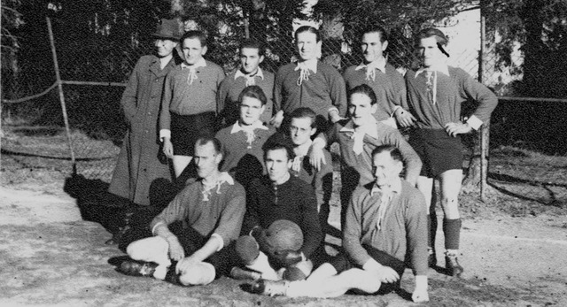 In der ersten Mannschaft des Sportvere...rath, Herbert Hug und  Paul Schwrer.   | Foto: Eva Korinth