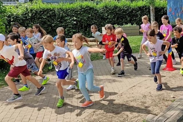 Kinder laufen für die Ukraine