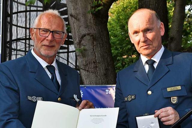 Hohe Auszeichnung für Hans Kraft beim THW in Lörrach
