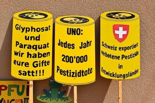 Kundgebung in Basel gegen Syngenta und Bayer