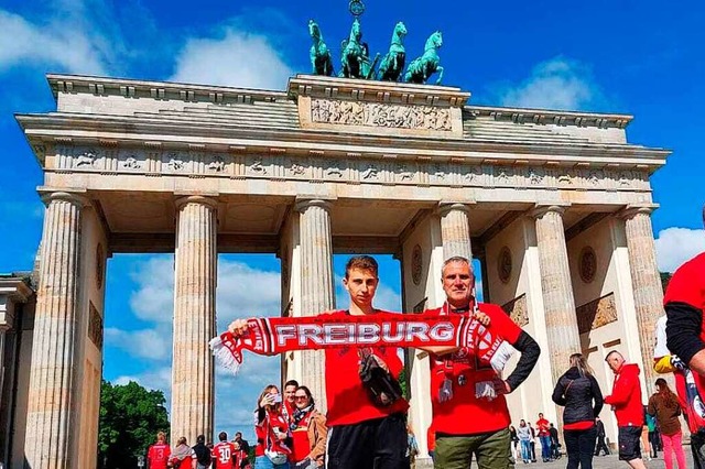 SC-Freiburg Fan Uwe Bieler mit Sohn Noah beim DFB-Pokalfinale in Berlin  | Foto: Privat