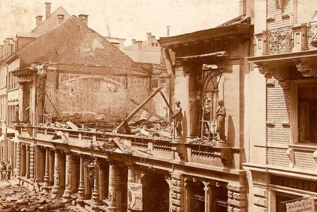 Die Gambrinushalle mit dem Colosseum-Saal nach einem Brand Mitte des Jahres 1900  | Foto: privat