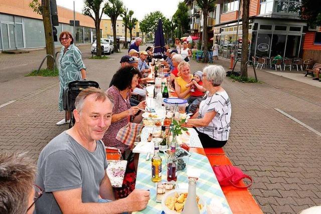 Emmendingens lngste Tafel war 100 Meter lang