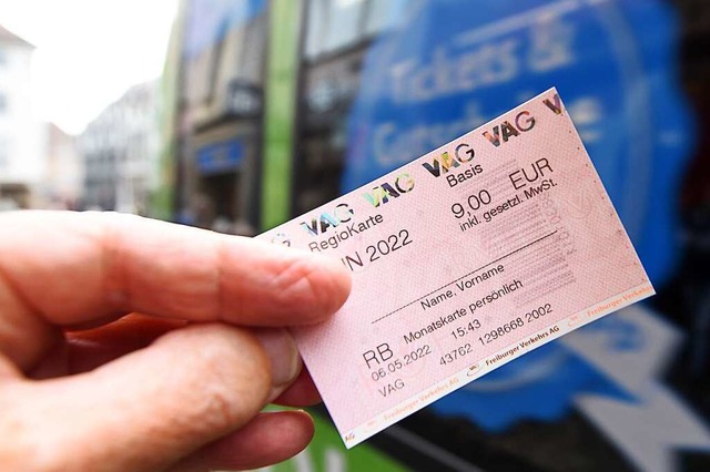 Durch das Neun-Euro-Ticket gibt es ab ...iante fr den ffentlichen Nahverkehr.  | Foto: Rita Eggstein