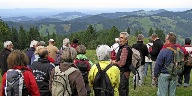 Immer wieder machen sich im Laufe der ...kerle den Standort am Breitnauerkopf.   | Foto: Manfred Lange