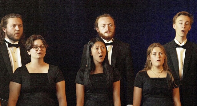 Der Juniata College Concert Choir aus ...Freien Waldorfschule in Urberg (Foto).  | Foto: Karin Stckl-Steinebrunner