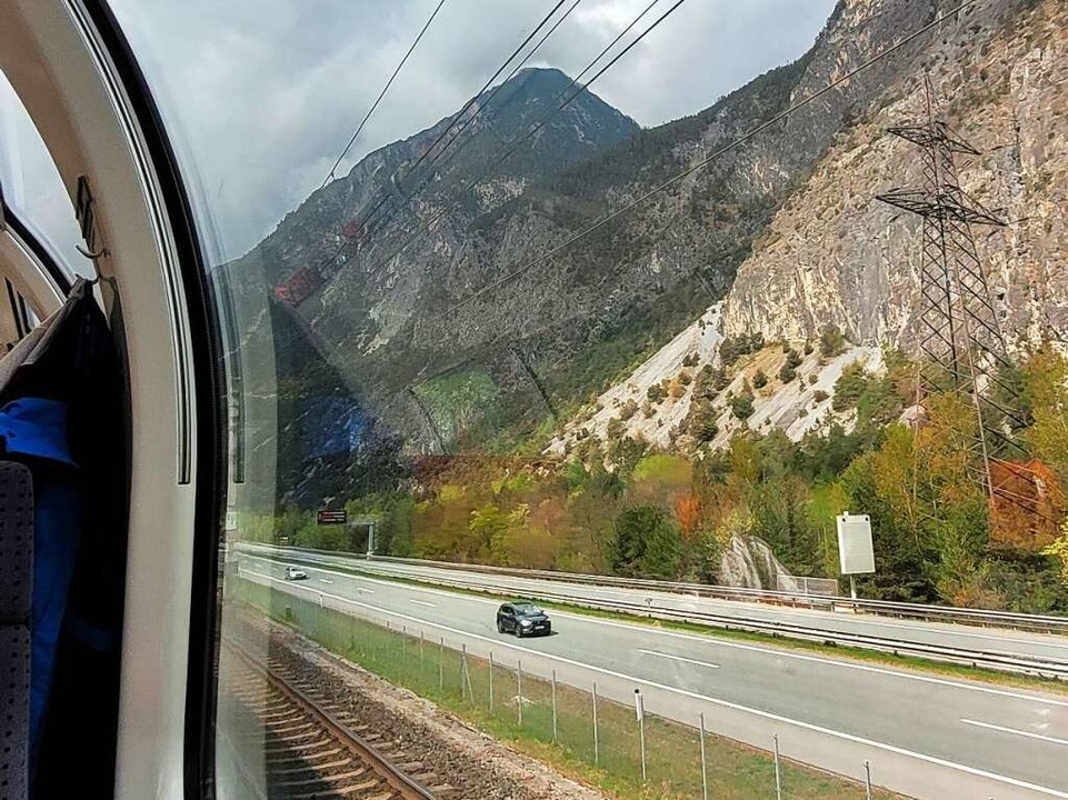 Die Aussicht aus dem Zugfenster ist oft spektakulär.  | Foto: Nico Preikschat