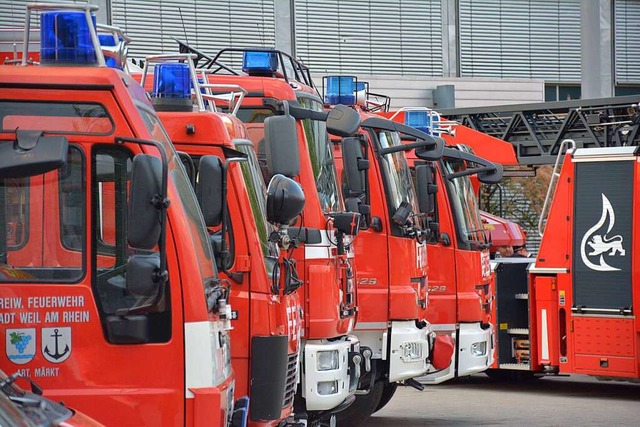 Aufgereiht: Fahrzeuge der Weiler Feuerwehr  | Foto: Hannes Lauber