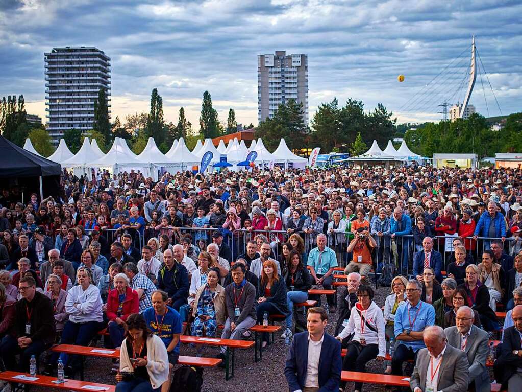 Das Landturnfest in Lahr wurde erffnet.