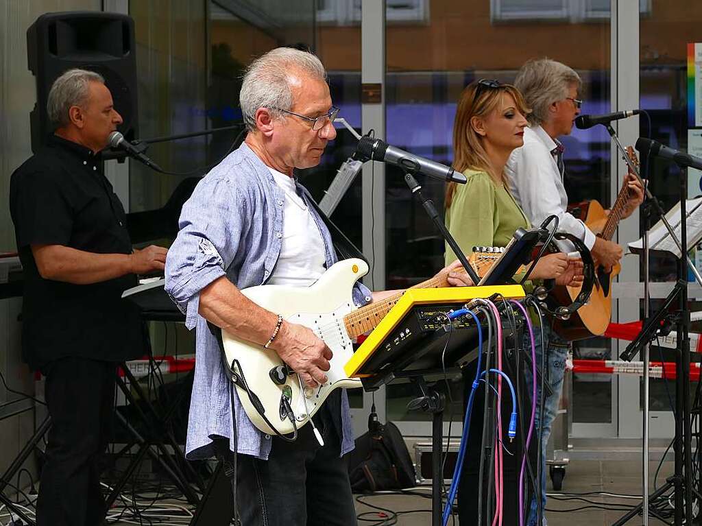 Die Band Gino & Friends machte am Donnerstag den Auftakt.