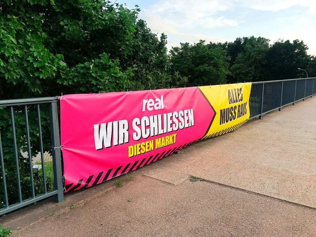 Im Real-Markt in Zhringen luft derzeit der Ausverkauf.  | Foto: Bernhard Amelung