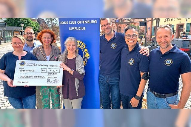 Lions-Club hilft mit 10 000 Euro