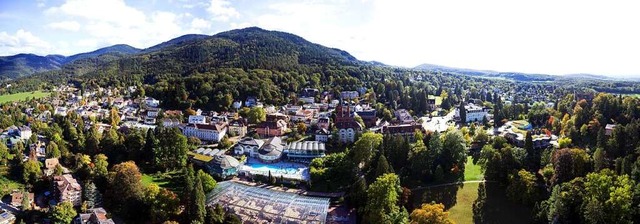 Blick von oben auf die Gemeinde Badenw...hmen am BZ-Check Markgrflerland teil.  | Foto: Matthias Weniger