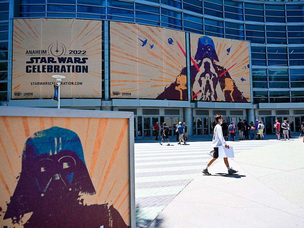 Star-Wars-Fans aus der ganzen Welt tummeln sich derzeit auf der Messe in Anaheim, Kalifornien, und gehen auf im Star-Wars-Universum.