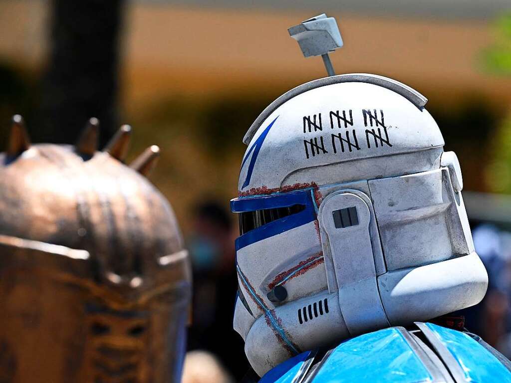 Star-Wars-Fans aus der ganzen Welt tummeln sich derzeit auf der Messe in Anaheim, Kalifornien, und gehen auf im Star-Wars-Universum.