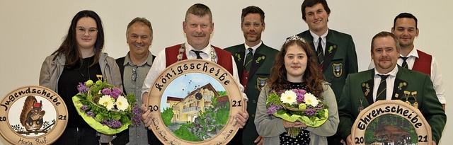 Sie waren die Besten beim Knigsschie...ehring, Tobias Schtzle, Simon Burger.  | Foto: Verein