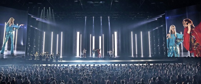 Bildschirme mit 65 Millionen Pixeln ma...hung der schwedischen Popband perfekt.  | Foto: Johan Persson, Abba Voyage (dpa)