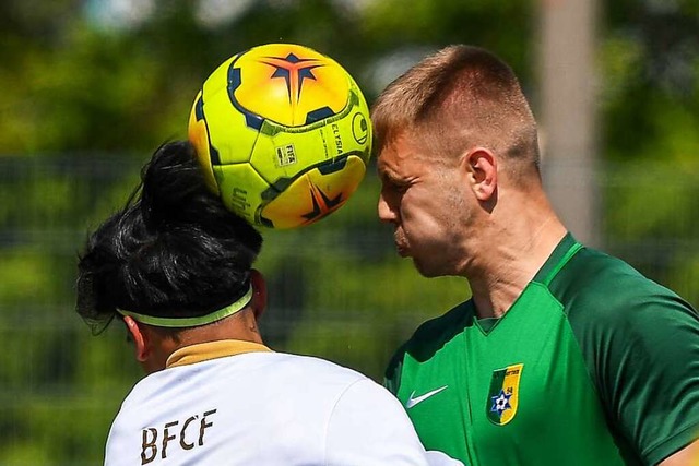 Wenig Erfolg dabei, Zugnge zu Bosporu...(links) mit dem Hertener Jens Murawski  | Foto: Gerd Grndl