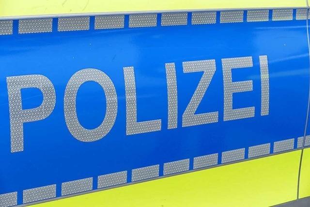 Jugendliche sollen Gegenstände von Niederwindener Brücke geworfen haben