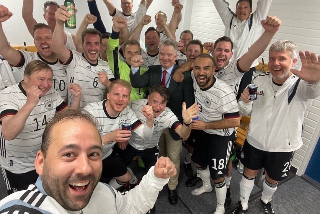 Sieger-Selfie in der Kabine  | Foto: FC Bundestag