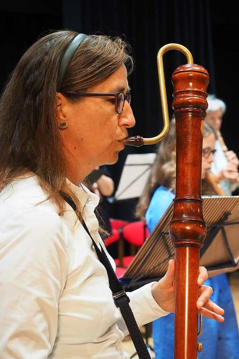Katja Reiser, Leiterin des Blockflöten..., spielte  selbst  die Bassblockflöte.  | Foto: privat